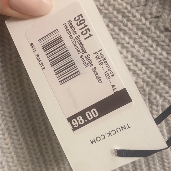 NWT Tuckernuck Sweater - Picture 3 of 8